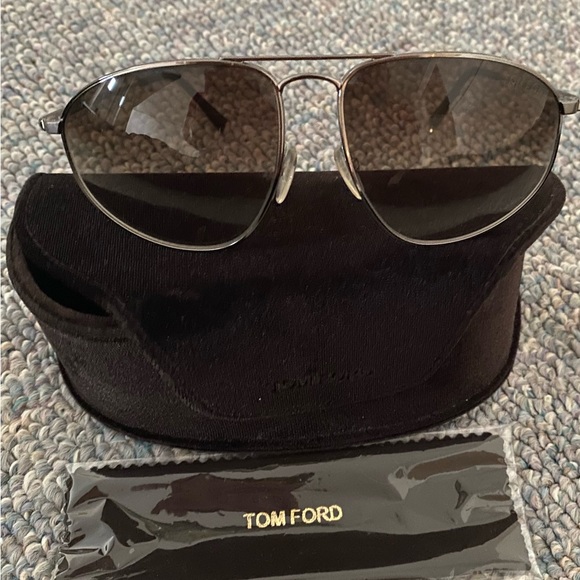 Tom Ford Sunglasses - Picture 3 of 6